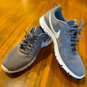 SALE💰⬇️ Nike Training Flex Essential TR Grey and White Women’s Cross Trainers